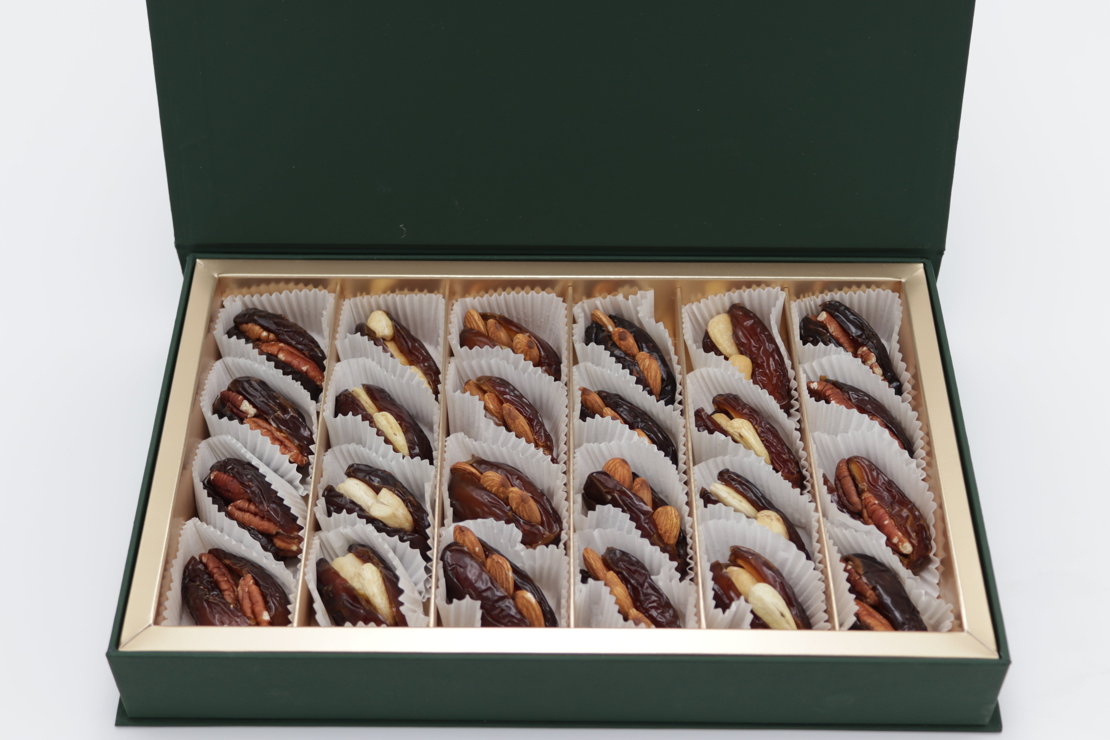 Premium Medjool Dates Class 1 Stuffed with mixed nuts