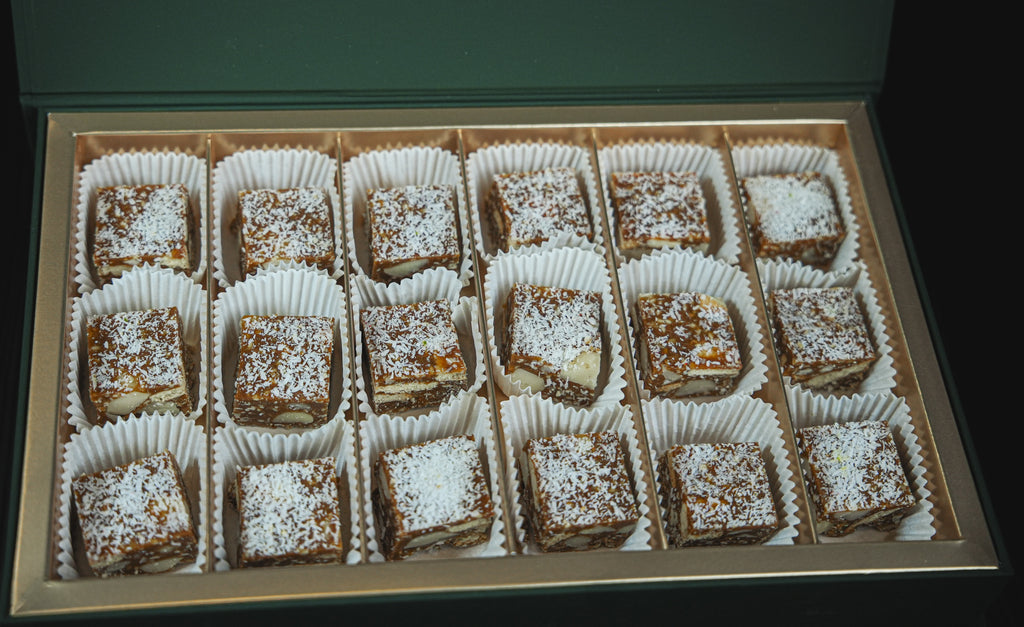 Premium date paste with pure butter and macadamia